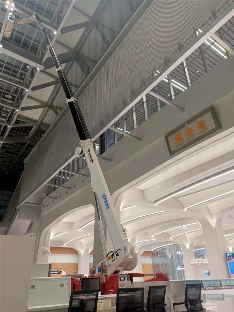 43米蜘蛛式升降平台